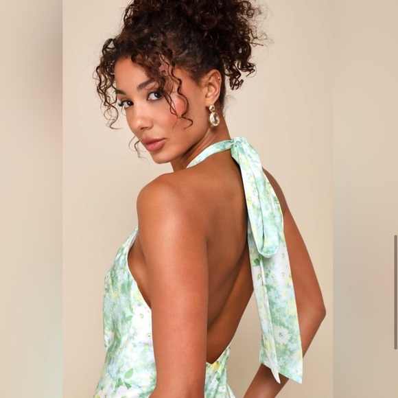 NWT Lulus Glowing Presence Light Green Floral Satin Halter Maxi Dress medium - Picture 5 of 8